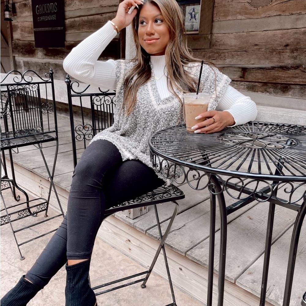 Stylish Gray and White Women's Sweater Top